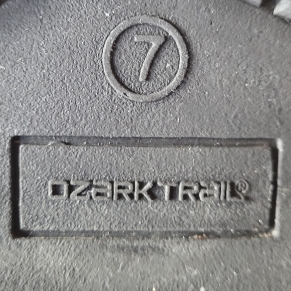 Ozark Trail boots - Picture 3 of 5